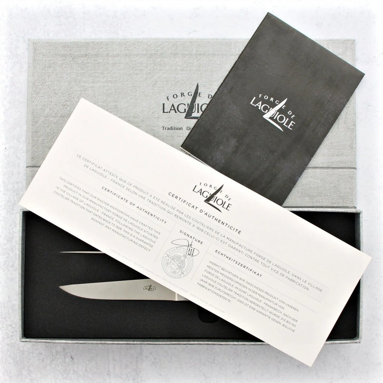 Forge de Laguiole Dark Horn Tip Steak Knives - Set of 2