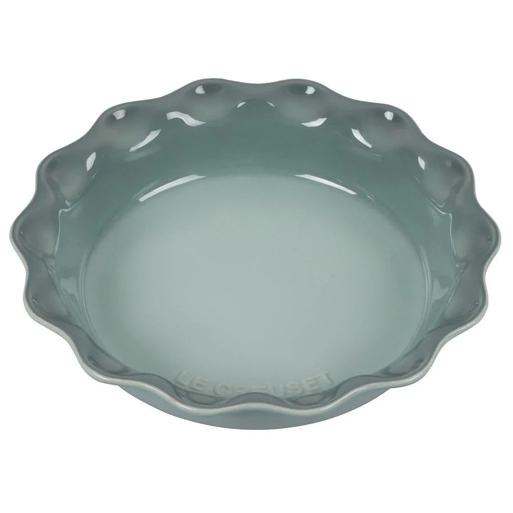 Le Creuset Heritage Stoneware Pie Dish, 9"