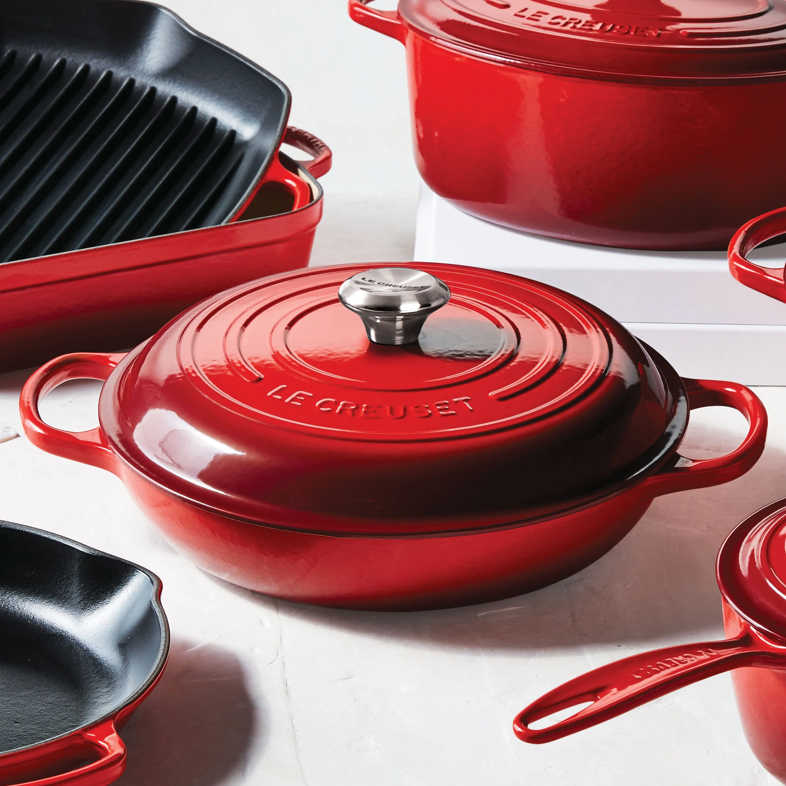 Le Creuset Signature Cast Iron 5-quart Cerise Braiser